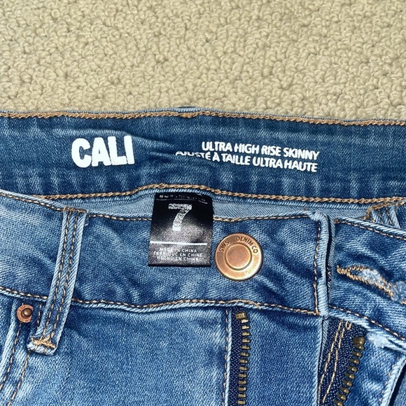 High Waited Skinny Jeans Size 7 - Picture 2 of 4